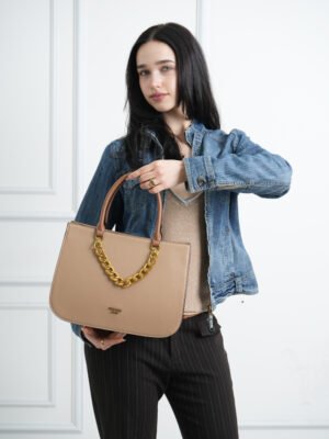 LOVELY STRUCTURED SHOULDER TOTE